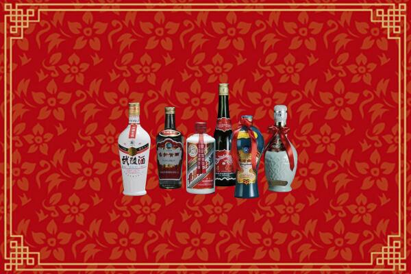 东港市回收白酒